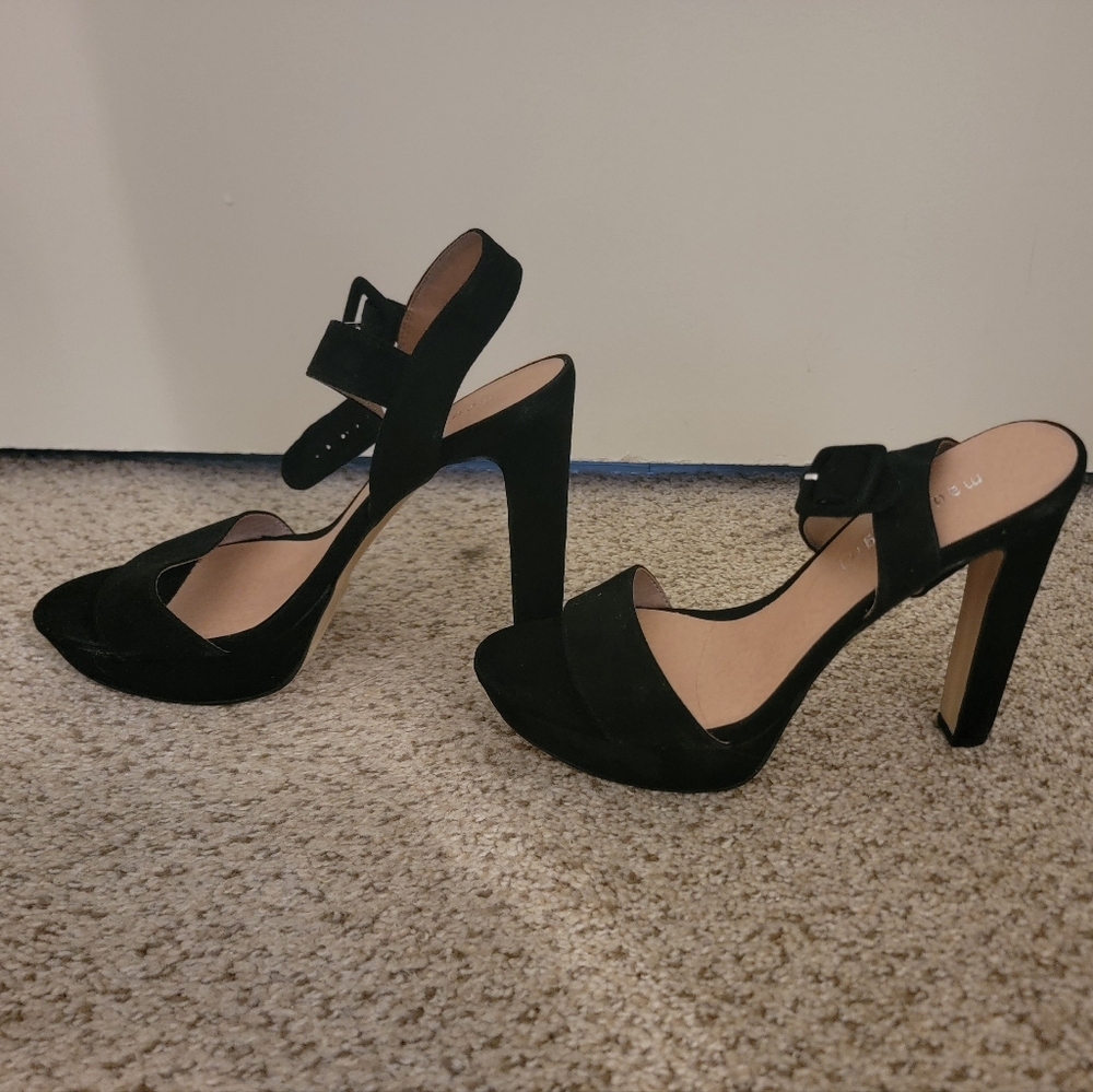 Ladies Madden Girl Black Suede Sandals With Ankle Strap